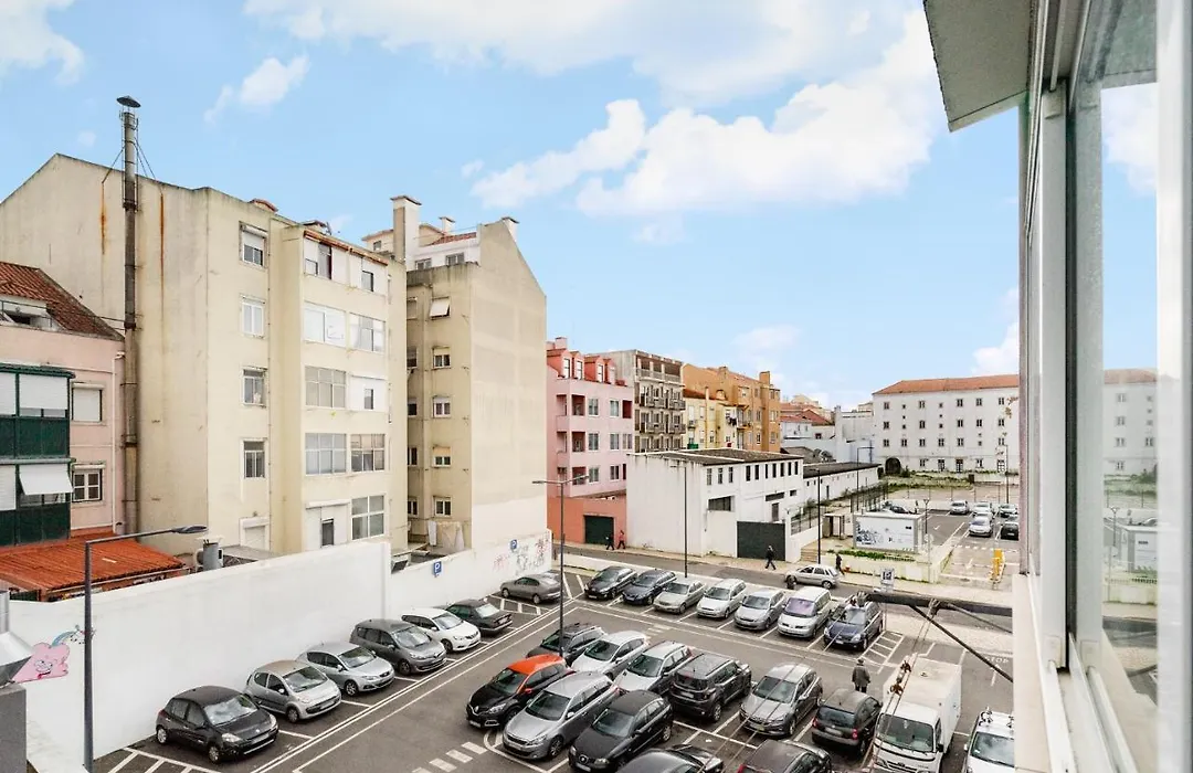 Luxury Duplex Prime Location Great For Families-1